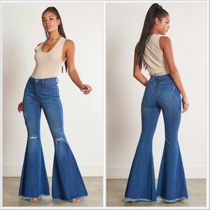 NWT ALTERED Vibrant MIU High Waisted Distressed Flare Bell Jeans sz 7/27